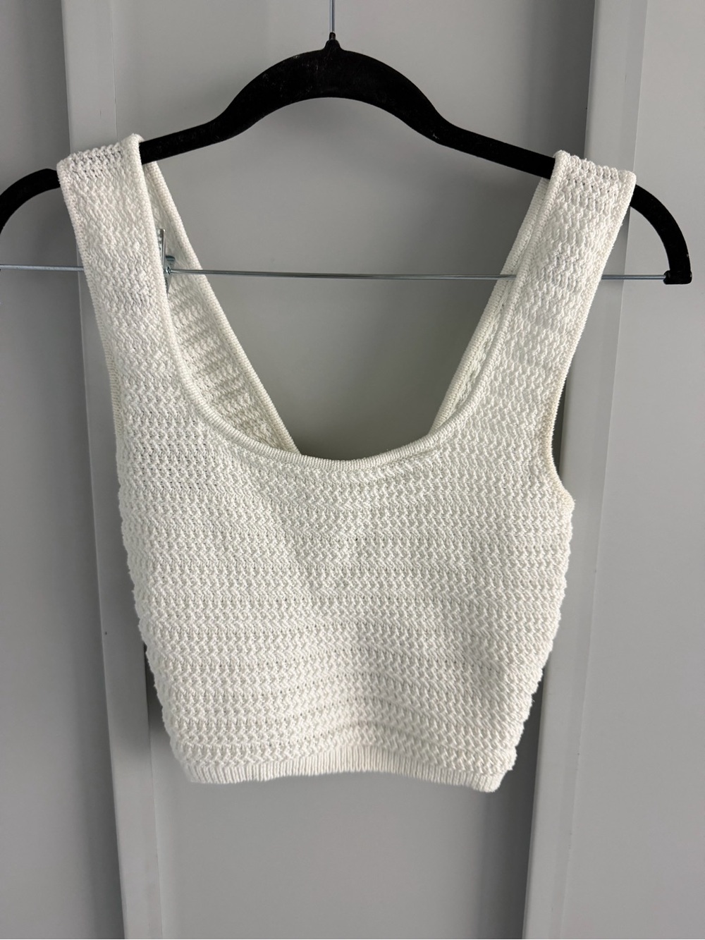 H&M White Crochet Knit Crop Top Size XS Like New